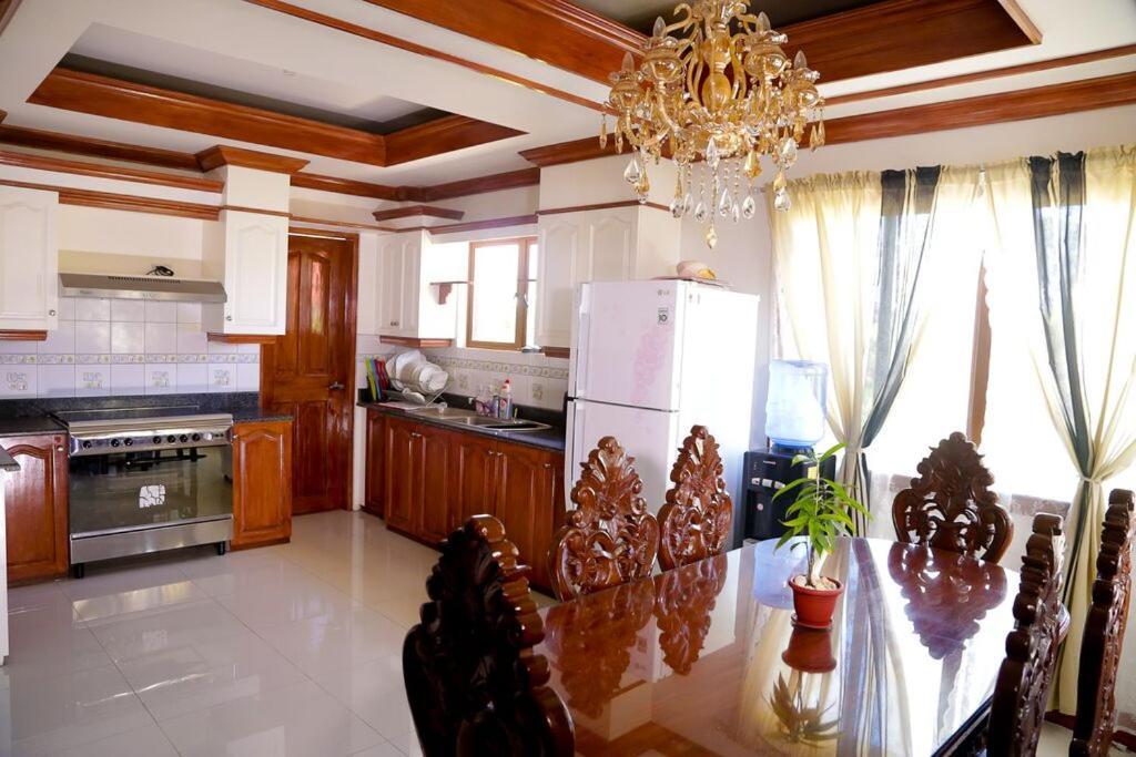 Florabells Iraya Guest House - Batanes Basco Exterior photo